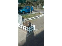 塑钢PVC栏杆 PVC草坪护栏