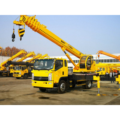 新河县国六12吨小吊车配置 12吨汽车吊 质量保证