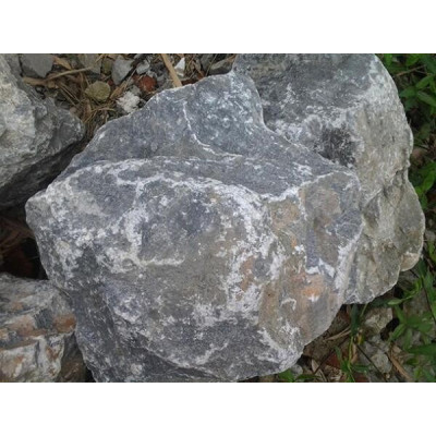 供应石灰石与石英石与广西石灰粉价格表